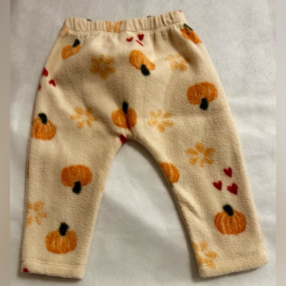 Chick Pea pumpkin pants. Sz 6-9 mos.